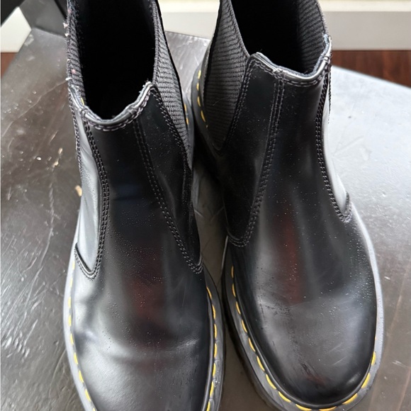 Dr. Marten Quad 2976 Chelsea Boot sz 39 (8.5 women’s) - Picture 2 of 10